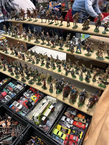 Kunststofffigurenbörse